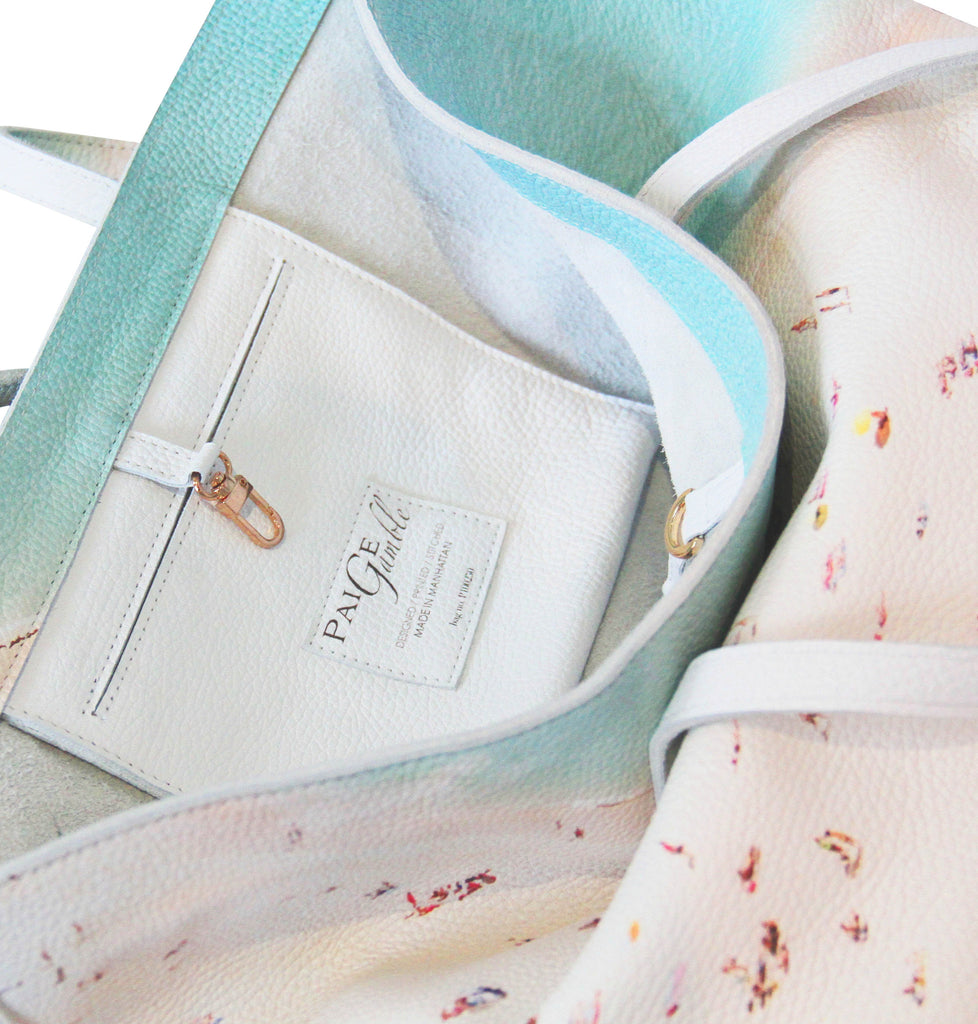 The Light Beach Wide Tote