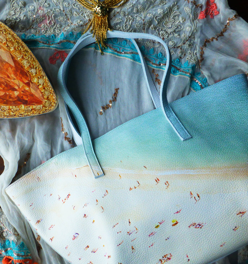 The Light Beach Wide Tote